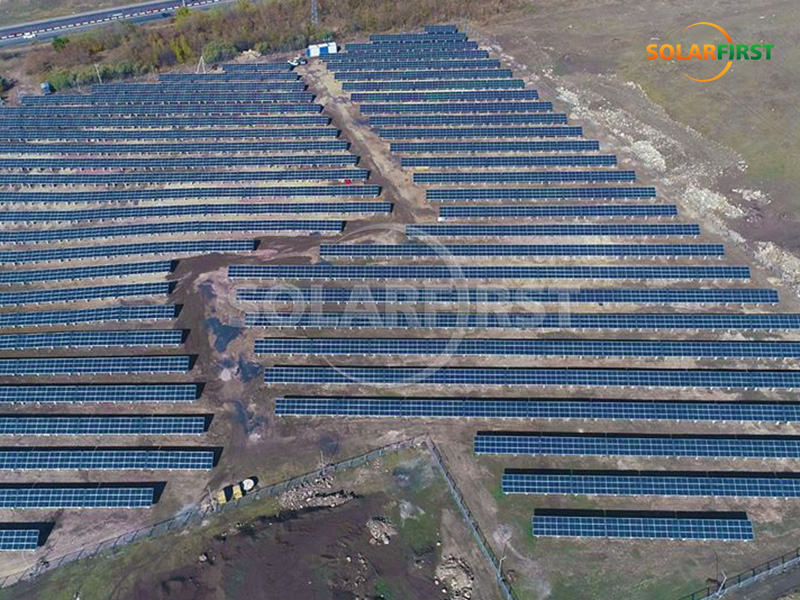 アルメニアの2MWp太陽光地上発電所