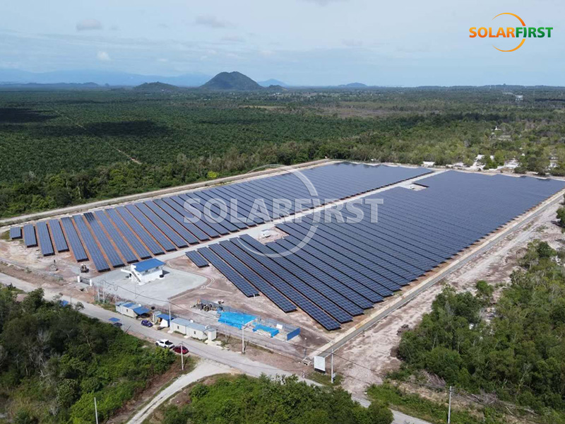 マレーシアにある6.16MWpの太陽光発電地上発電所
