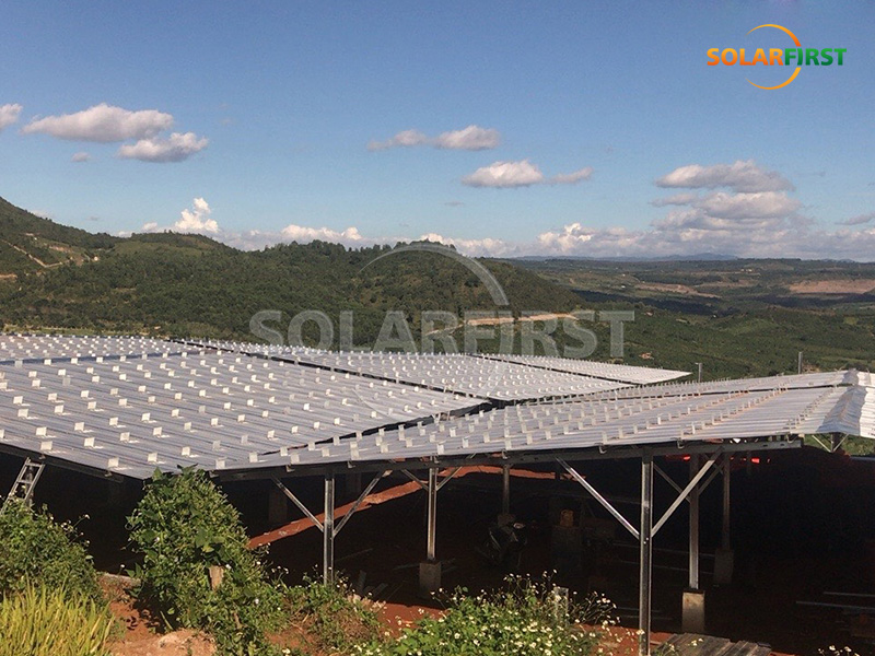 ベトナムの18MWp農業用地上太陽光発電所