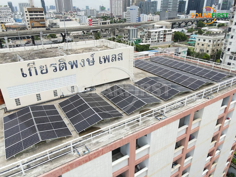 タイにある113kWpの太陽光発電コンクリート屋根発電所