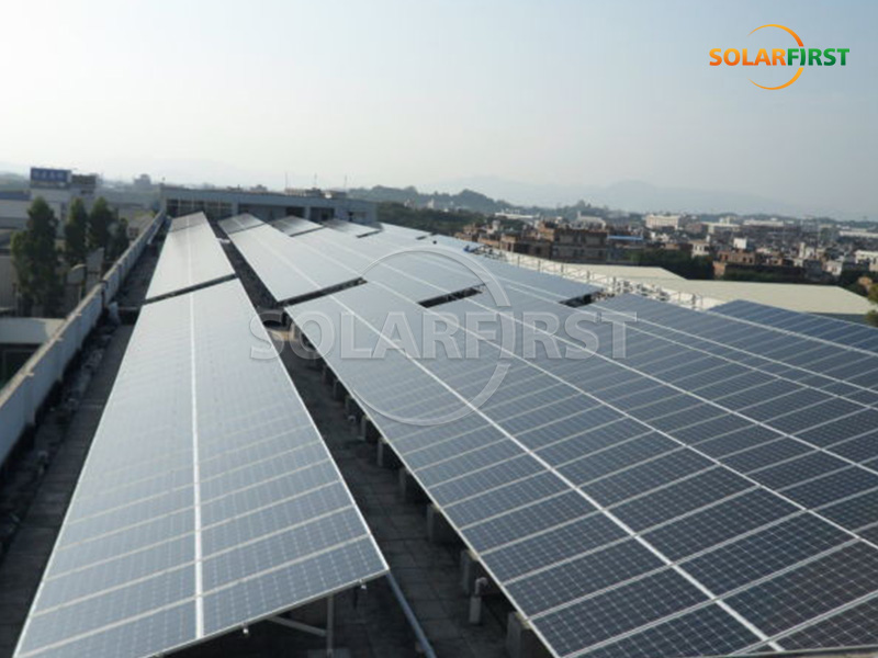 中国における60kWp太陽光コンクリート屋根発電所