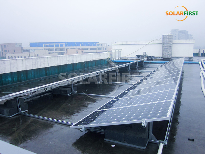 中国における500kWpの太陽光発電コンクリート屋根発電所