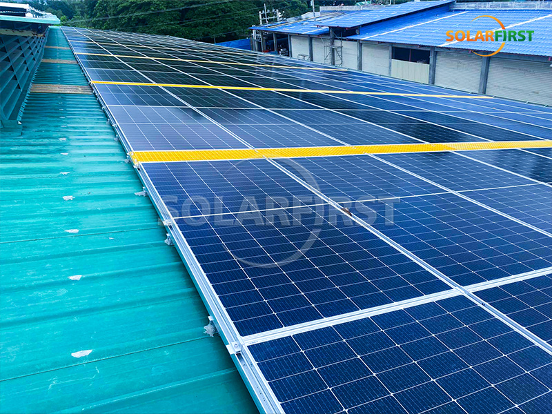 フィリピンにおける440kWp太陽光発電システムソリューション