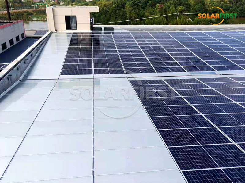 中国における2.2MWp太陽光発電BIPV屋根ソリューション