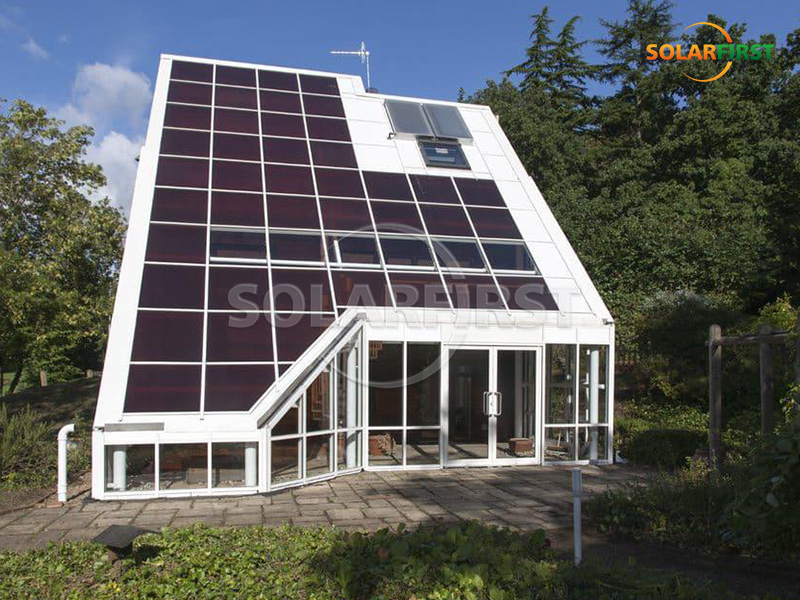 英国における50m²の太陽光発電BIPVサンルームソリューション