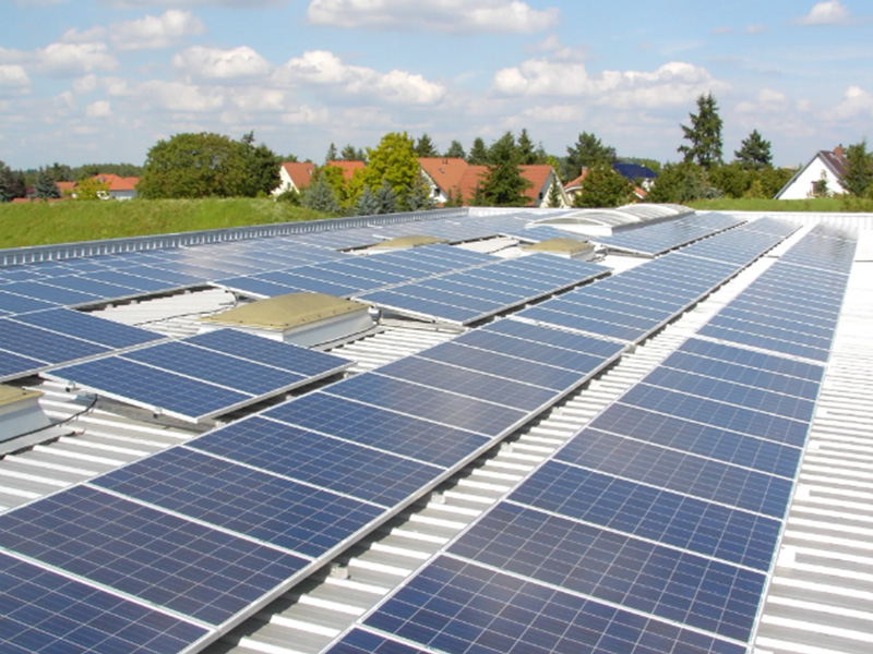 EU、太陽光発電プロジェクトの承認手続きを迅速化するための緊急規則を計画