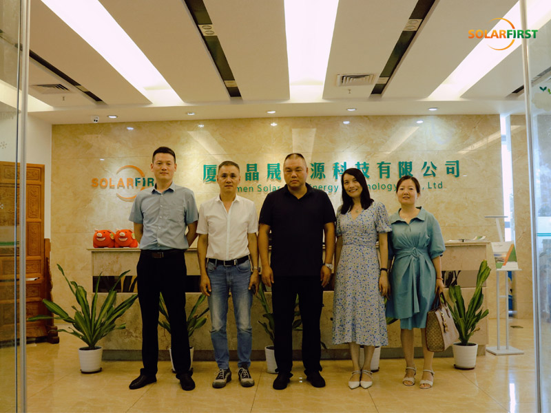 イノベーションに関するWin-Winの協力 - Xinyi GlassがSolar First Groupを訪問
